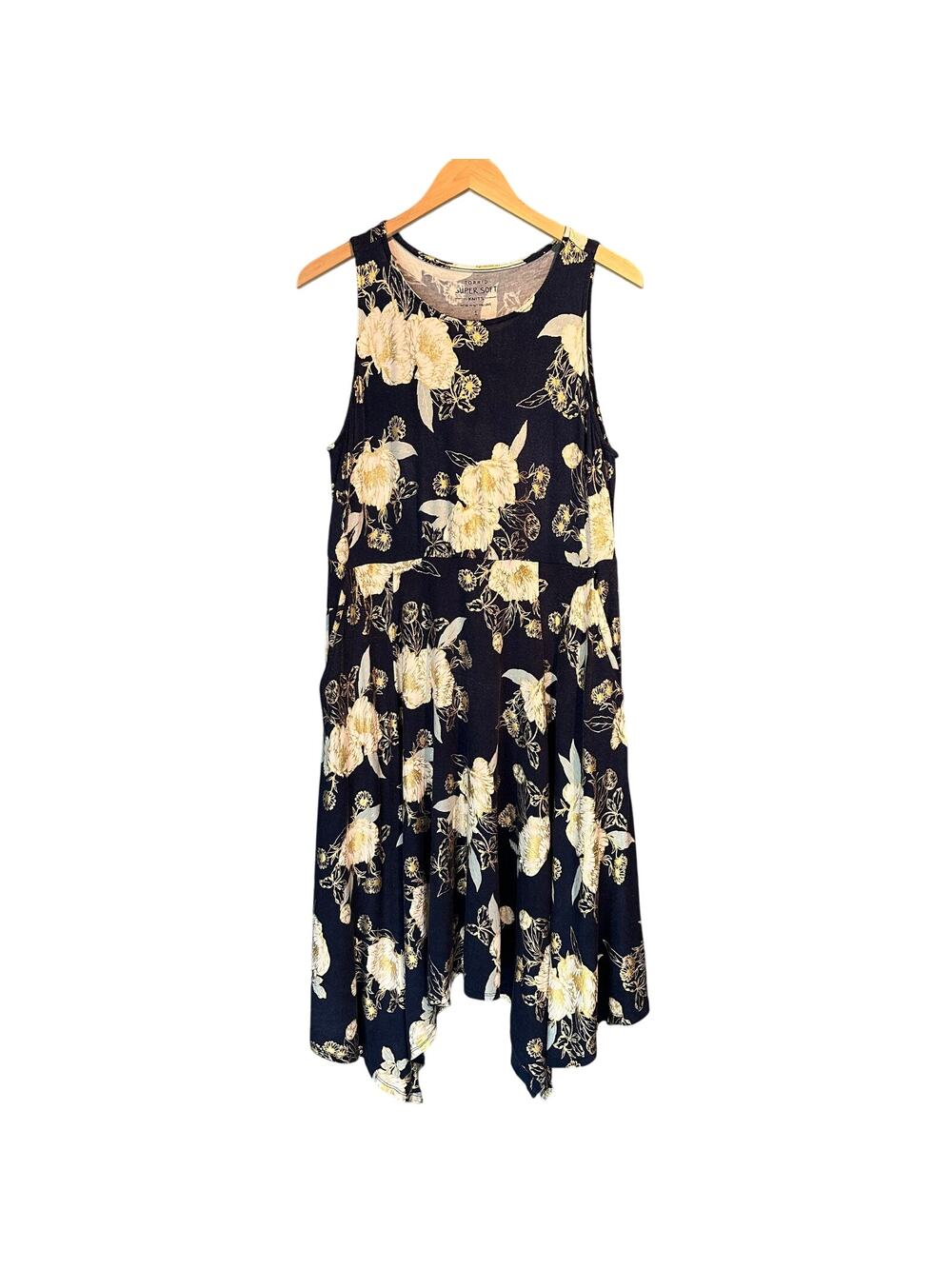 Torrid Size 1 Midi Dress Navy with Flowers Flowy Comfy Pockets Boho Cottagecore